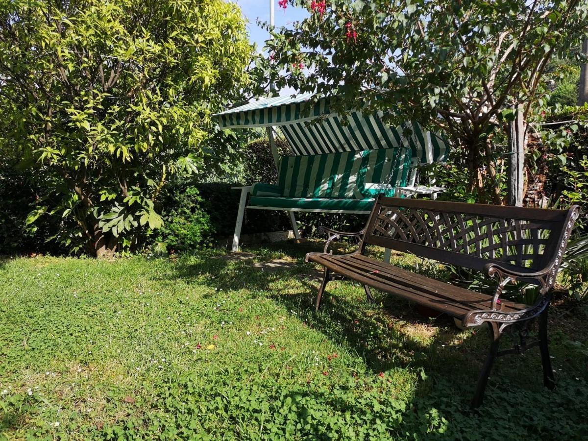 Parte Di Casa Con Giardino E Piscina Villa Pietrasanta Exterior photo