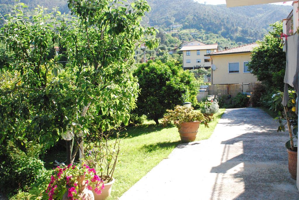 Parte Di Casa Con Giardino E Piscina Villa Pietrasanta Exterior photo
