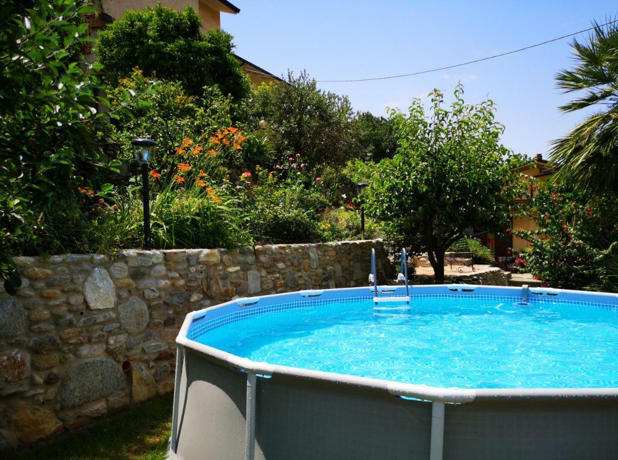 Parte Di Casa Con Giardino E Piscina Villa Pietrasanta Exterior photo